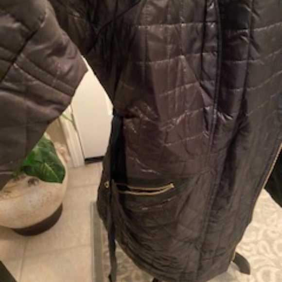 Quilted Coat - Picture 5 of 5